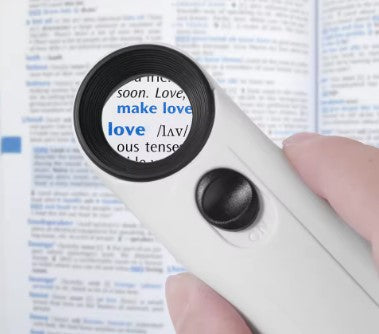 Loupe de lecture avec lumière LED