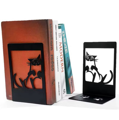 Serre livre chat mignon