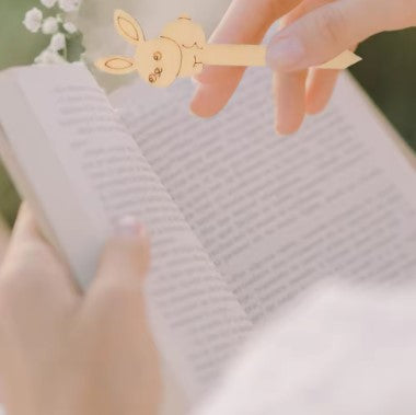 Marque page lapin en bois
