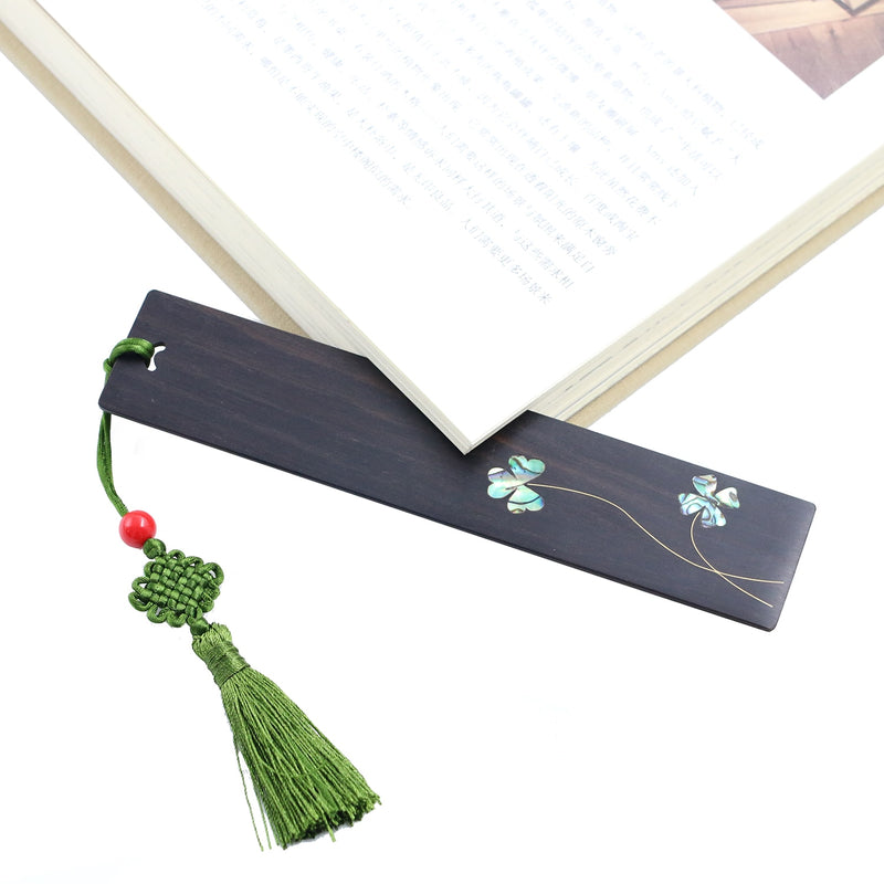 Wooden clovers bookmark